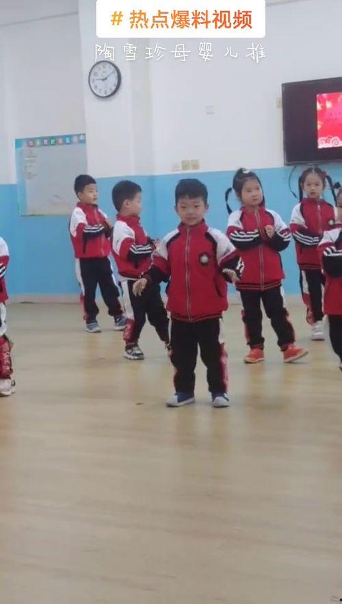 小班的爆料视频大全,趣味瞬间，萌娃日常大揭秘  第3张